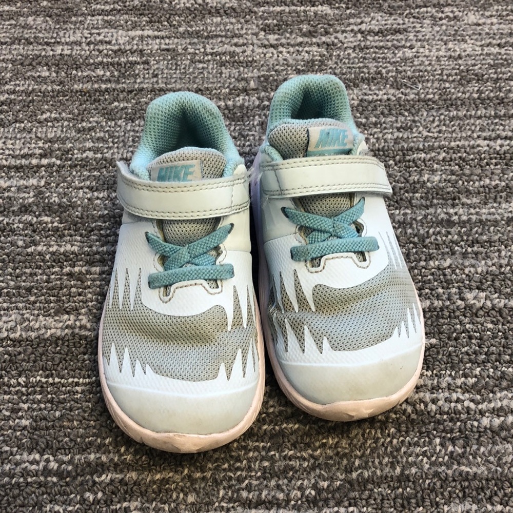 Nike sneakers in good condition